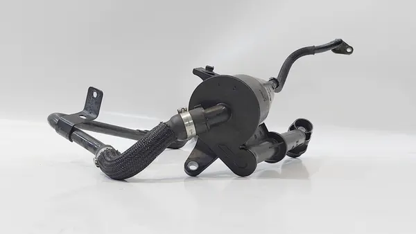 Oljeavskiljare Opel Insignia A 2.0CDTI 55567249 image 4