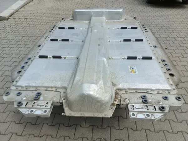 Batterie BMW OEM 88666201 70Ah pour i4 G26 2023 image 4