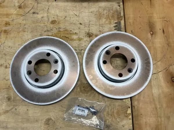 Conjunto de Discos de Freio Dianteiros Renault Clio II Megane II Dacia Logan 260mm OEM image 5