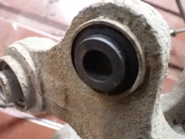 Mozzo posteriore destro Kia Ceed II 1.4 CRDI OEM 55280-A6200 image 6