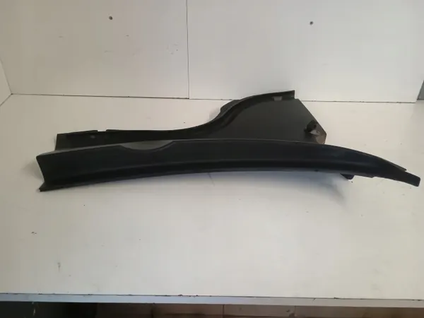 OEM 3C1819404B Right Windscreen Pillar VW Passat image 3