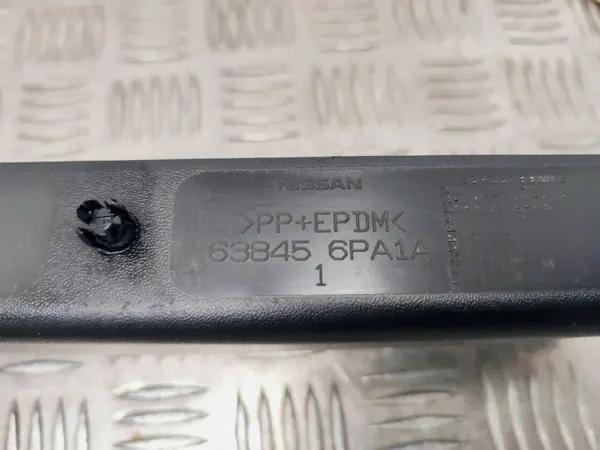 Nissan OE Spatbord OEM 638456PA1A - Gebruikt image 4