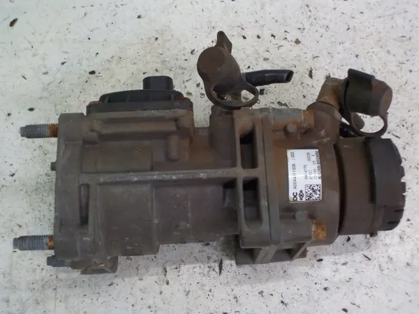 Mercedes Actros MP4 Brake Main Valve A0044311506 image 2