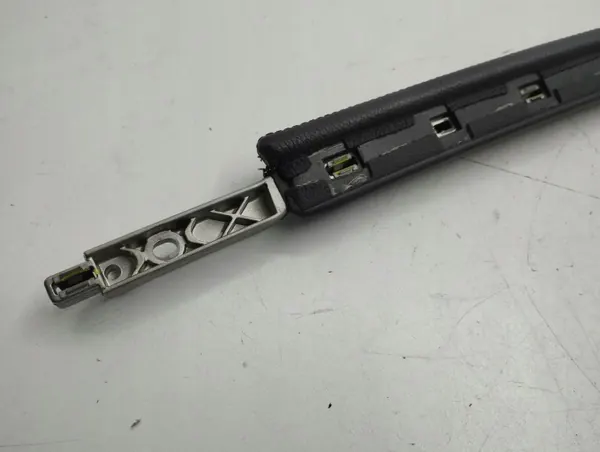 Mercedes-Benz ML W164 Garniture console OEM 16876081 image 7