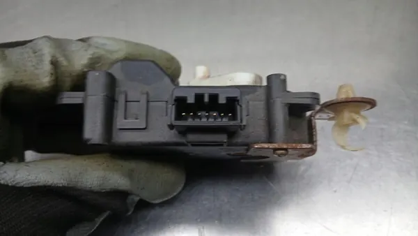 Lämmitysmoottori OEM 063700-8750 Honda CR-V II 2.0 image 4