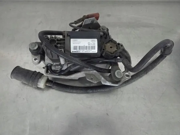 Audi A8 S8 D3 bakluftfjädring kompressor OEM 4E0616007E image 2
