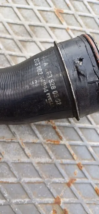 Mercedes-Benz A 203 528 05 82 Manguera de admisión de aire image 5