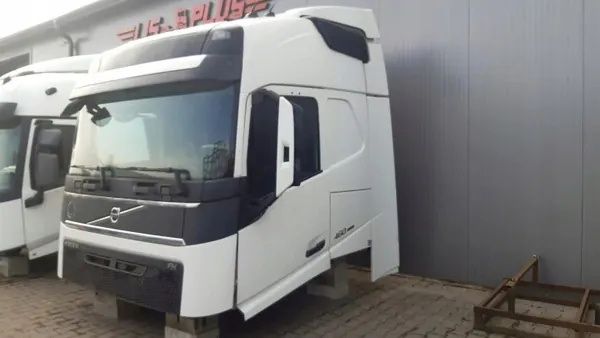 Volvo FH4 Globetrotter Kabine OEM 85135364 - Euro 6 image 2