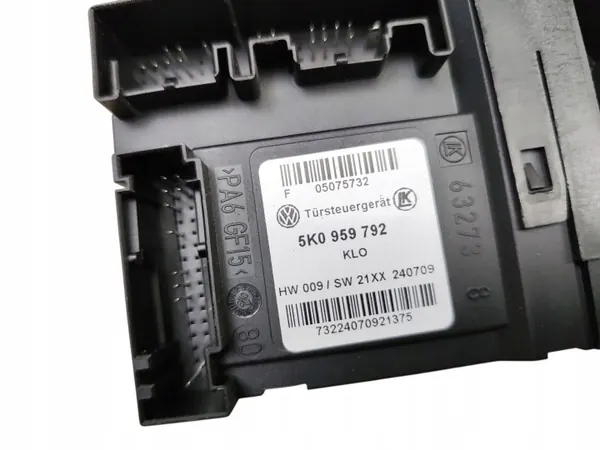 OEM 5K0959702B Voor rechter raammotor VW Golf VI image 4
