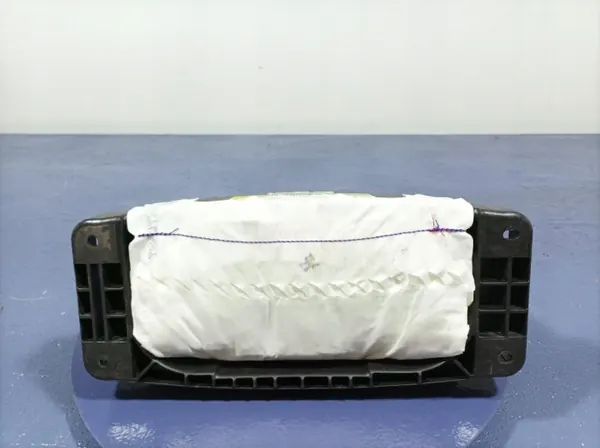 Airbag Passager Mercedes GLA W156 OEM A1768600002 image 2