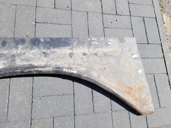 Mercedes W111 Kotflügelreparaturteil links hinten OEM image 3