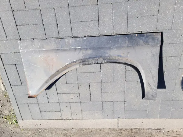 Mercedes W111 Kotflügelreparaturteil links hinten OEM image 5
