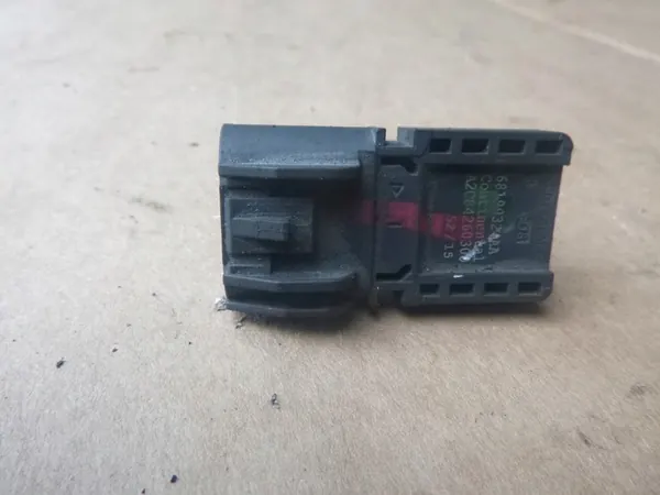 Dodge Ram 5.7 4x4 2014 MAP Sensor OEM 68199324AA image 2