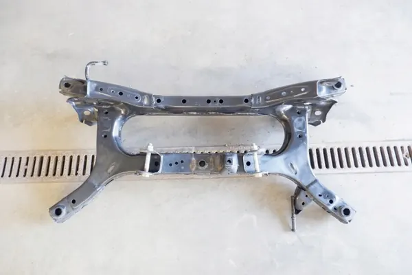 Toyota Prius Prime bakre balk OEM 5120647012 image 2