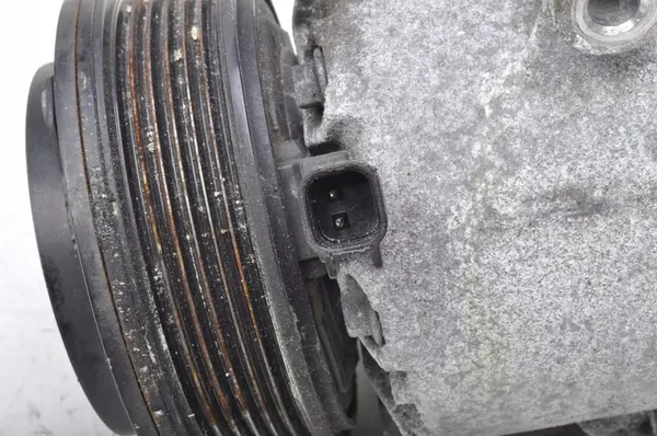 COMPRESSEUR CLIMATISATION FORD FIESTA MK7 1.6 Ti AV11-19D629-BC image 5