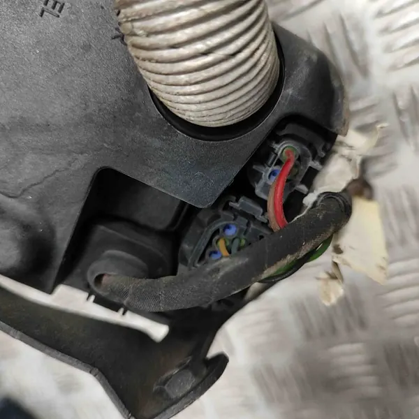 Chauffage Webasto OEM 9024453B pour Volvo V60 2012 image 6