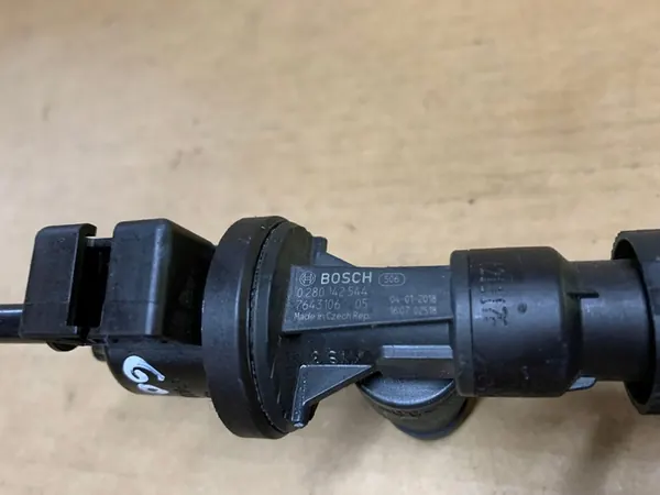 Vanne de ventilation de carburant BMW X3 G01 2019 7643106 image 2