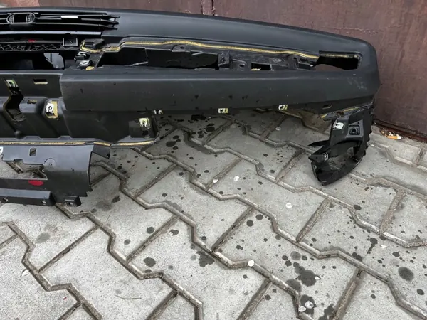 Alfa Romeo Giulietta dashboard OEM DES6985 2010 image 5