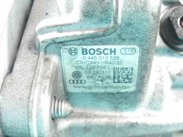 Injectiepomp VW Passat B7 2.0 TDI 0445010526 image 4