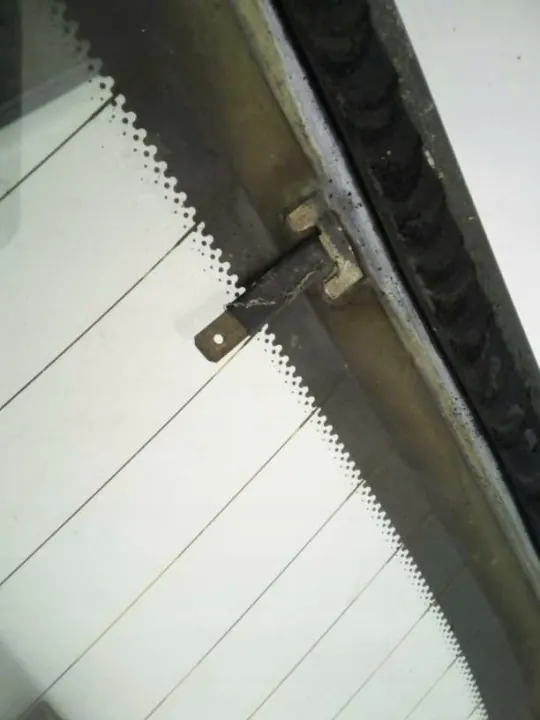 Vitre arrière OEM 7411BGSHA pour Saab 9-3 2002-2011 image 3