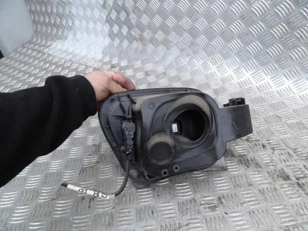 Polttoainesäiliön kansi OEM 13461775 Opel Crossland X image 3