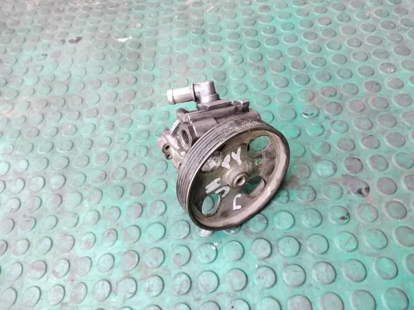 Peugeot Citroen Jumpy Scudo Expert II 1.6 HDI Servopumpe OEM 7617955568 image 2