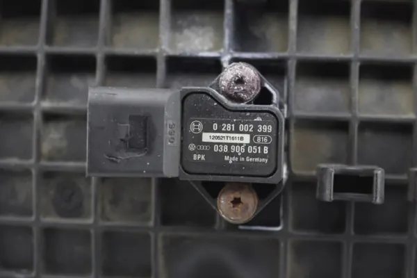 Ansaugkrümmer Skoda Rapid OEM 03C129711AK image 5