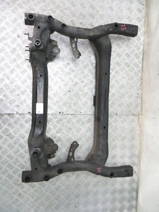 Mercedes W213 2.0 Hybrid Etukelkka OEM A2056280057105 image 8