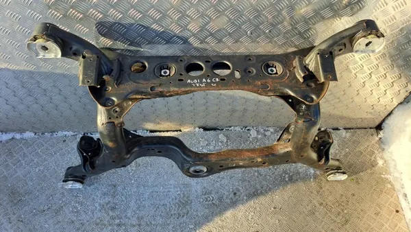 Audi A6 C7 takapalkki OEM 4G0505235AE - Käytetty image 3