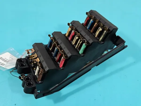 Zekeringkast OEM IMPRK1538088 voor Mercedes 124 image 3