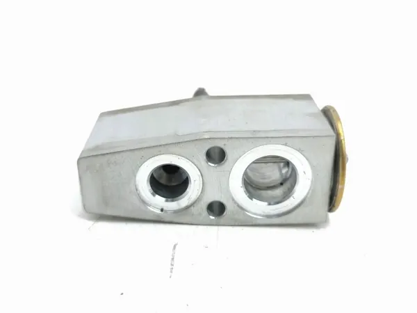 Válvula de expansión A/C Opel OEM AMD170365 - Usado image 2