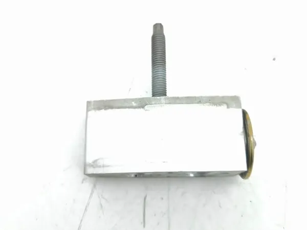 Válvula de expansión A/C Opel OEM AMD170365 - Usado image 3