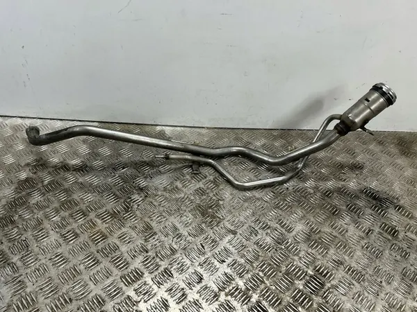 Maserati Quattroporte VI Fuel Inlet Pipe 3.8 V8 OEM image 2