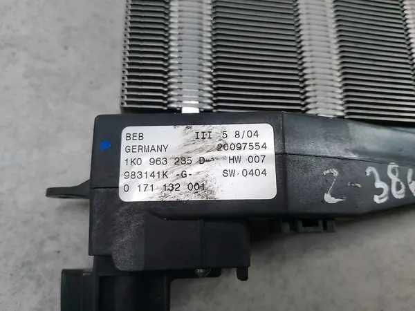 Elektrische Verwarming VW Golf V 2.0 TDI OEM 1K0963235D image 4