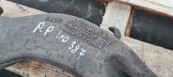 A6 C8 4K Iskunvaimentimen Kiinnike Oikea Etu 4M0413038L image 4