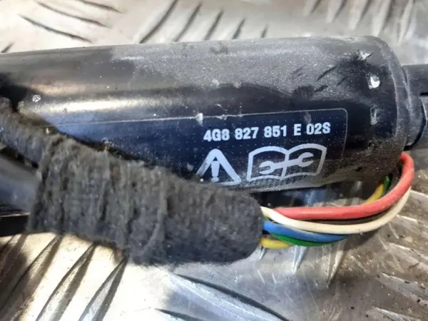 Linker kofferbakactuator OEM 4G8827851E voor Audi A7 image 3