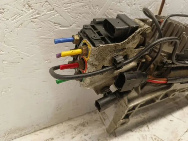 Compressore sospensione Volkswagen Touareg image 5