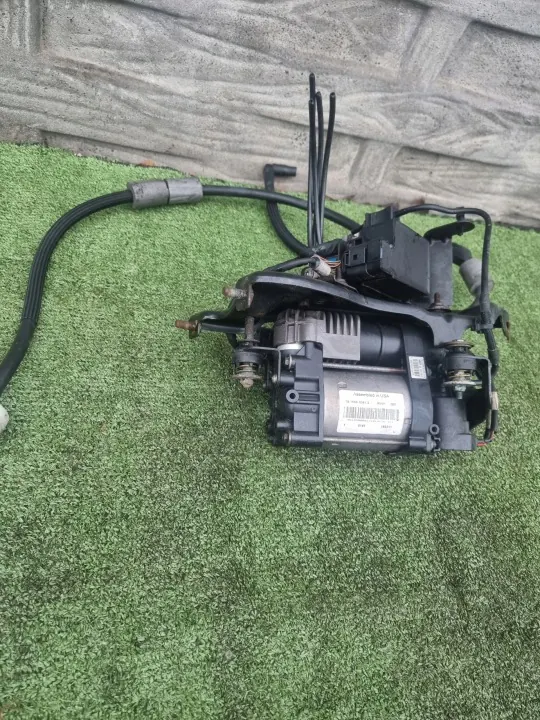 Compressor de elevação Jeep Grand Cherokee WK2 68204730AF image 6