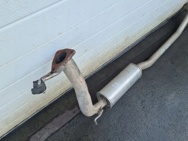Honda Civic VIII 2.2 Pakoputki OEM UYSSMGEB8050 image 3