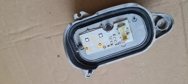 Módulo LED SQ5 8R Q5 Resistor Conversor Esquerdo 8R0941475A image 2