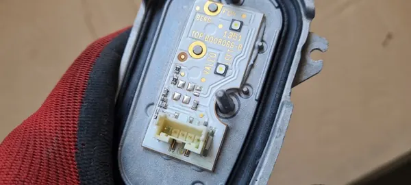 Módulo LED SQ5 8R Q5 Resistor Conversor Esquerdo 8R0941475A image 6