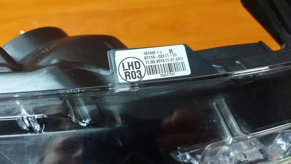 Faros Derecho Toyota Corolla E16 E18 13-16 image 10