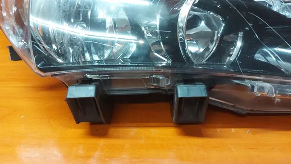 Faros Derecho Toyota Corolla E16 E18 13-16 image 5