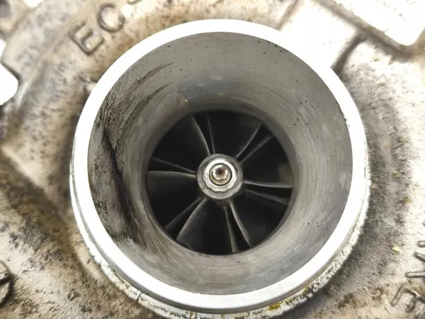 Turbocompresor Citroen C-Crosser 2011 OEM 9684849580 image 2