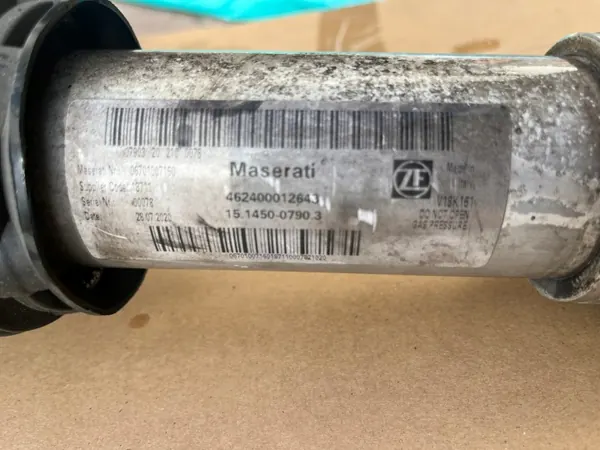 Maserati Levante fram höger luftfjädring OEM 06701062620 image 3
