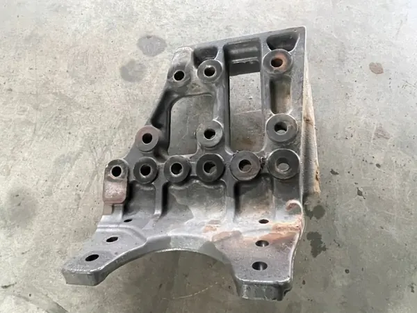 Support de cadre Mercedes Actros OEM A9603120333 image 3