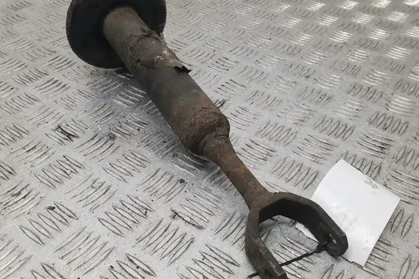 Ammortizzatore anteriore sinistro SKODA SUPERB I 3B0413031P image 2