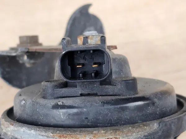 Klakson OPEL MERIVA 1.25L diesel 2010 OEM 13276083A046522 image 4