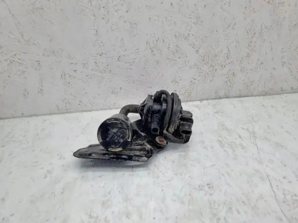 Polttoainepumppu OEM 021906271 Audi A3 Sportback 2.0L image 2