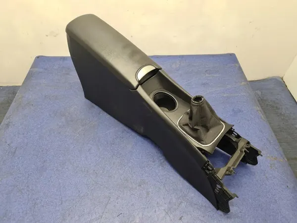 TOYOTA AVENSIS T27 LIFT 2012 Tunnel Central SIMAR-56723- image 1